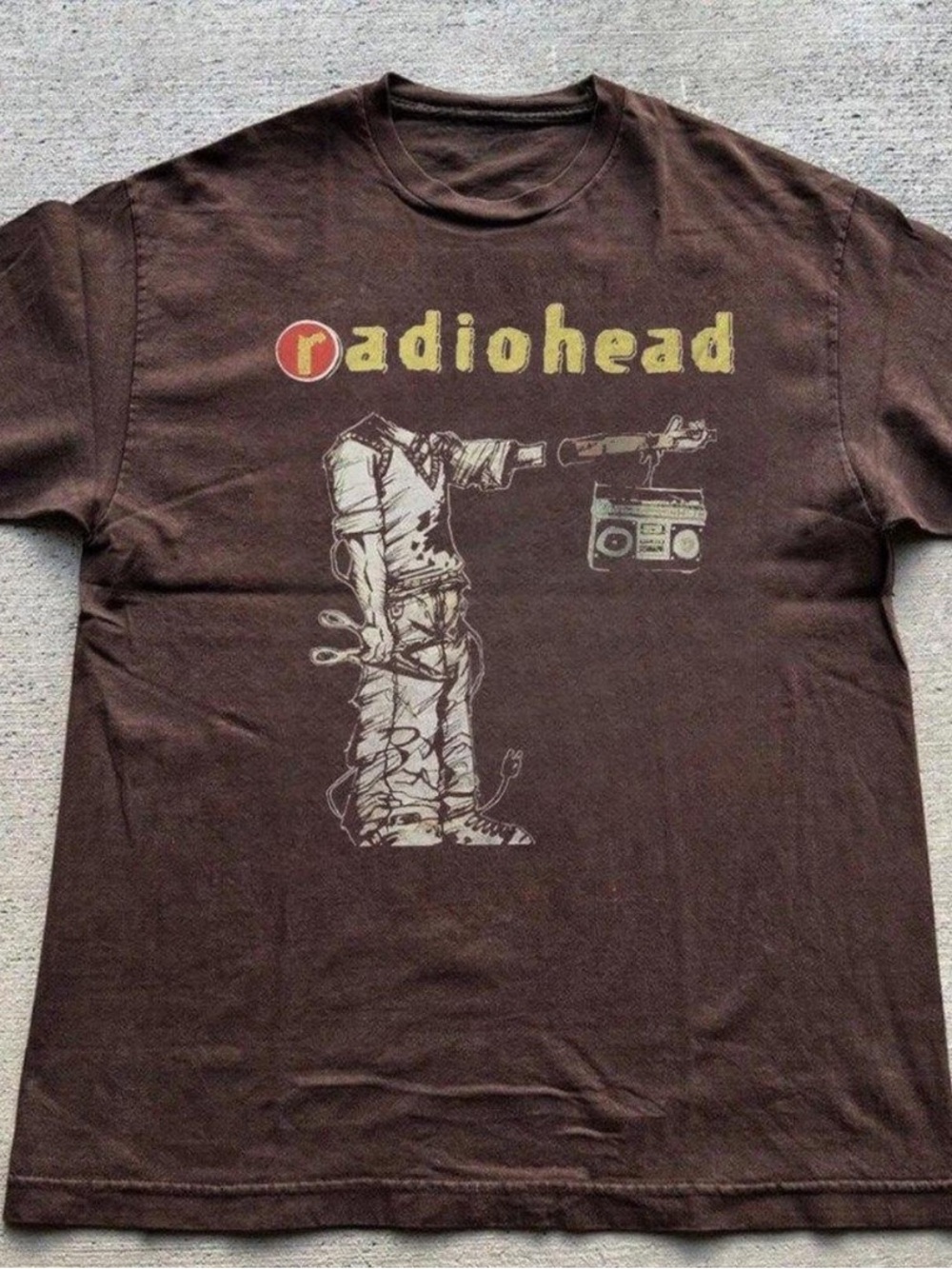 Graphic Band Tee - Brown